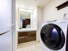 【神奈川県/川崎市中原区上丸子天神町】エクセレントスクエア新丸子 洗面室