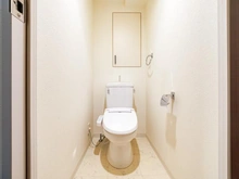 【神奈川県/川崎市中原区上丸子天神町】エクセレントスクエア新丸子 トイレ