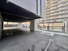 【神奈川県/川崎市中原区新丸子町】プラウド新丸子 駐車場