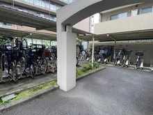 【神奈川県/川崎市中原区宮内】ライオンズガーデン等々力緑地パークサイド 駐輪場