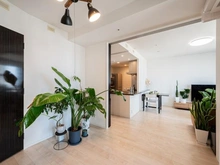 【神奈川県/川崎市中原区市ノ坪】シティタワー武蔵小杉 洋室：（奥）リビング