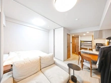 【神奈川県/川崎市中原区新丸子町】プラウド新丸子 リビング・ダイニング：（右奥）洋室