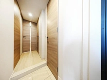 【神奈川県/川崎市中原区新丸子町】プラウド新丸子 玄関