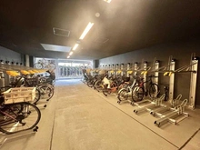 【神奈川県/川崎市中原区新丸子町】プラウド新丸子 駐輪場