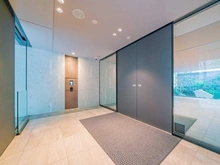 【神奈川県/川崎市中原区新丸子町】プラウド新丸子 エントランス