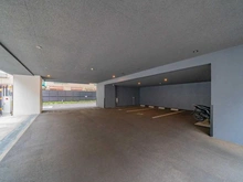 【神奈川県/川崎市中原区新丸子町】プラウド新丸子 駐車場