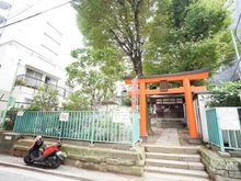 【東京都/文京区本郷】プラウド本郷ヒルトップ  出世稲荷神社（春日稲荷神社）（現地より約180m）：