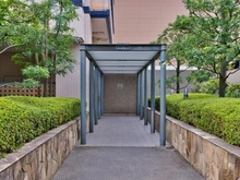 【神奈川県/川崎市中原区新丸子東】パークシティ武蔵小杉ステーションフォレストタワー 敷地内