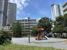 【神奈川県/川崎市中原区市ノ坪】シティハウス武蔵小杉ガーデン 中丸子まるっこ公園（現地より約443m）：
