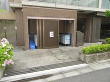 【神奈川県/川崎市中原区今井仲町】プラウド武蔵小杉パークフロント ゴミ置場
