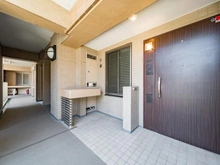【神奈川県/川崎市中原区今井仲町】プラウド武蔵小杉パークフロント 玄関