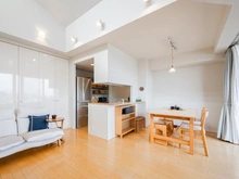 【神奈川県/川崎市中原区下小田中】プラウド武蔵中原 リビング・ダイニング