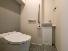 【神奈川県/川崎市中原区小杉町】パークシティ武蔵小杉ザガーデンタワーズウエスト トイレ