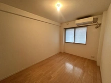 【神奈川県/川崎市中原区木月祗園町】グランリビオ元住吉木月祇園町 洋室