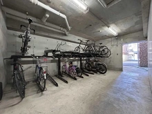 【神奈川県/横浜市西区浅間町】ガーデンシティ横浜 駐輪場