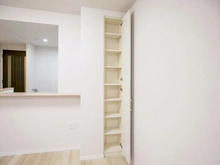 【神奈川県/川崎市川崎区小田栄】アイランドグレース 収納