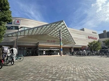 【神奈川県/川崎市川崎区小田栄】アイランドグレース イトーヨーカドー川崎店（現地より約1,102m）