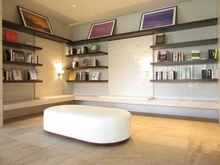 【神奈川県/川崎市中原区小杉町】パークシティ武蔵小杉ザガーデンタワーズウエスト 共用部：ライブラリーコーナー（2階）