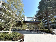 【東京都/国立市富士見台】プラウドシティ国立 A棟 外観：アプローチ