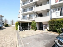 【東京都/多摩市鶴牧】ホームタウン鶴牧6 第1号棟 アプローチ