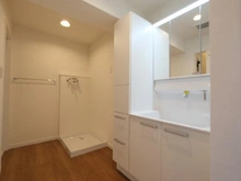 【東京都/多摩市鶴牧】ホームタウン鶴牧6 第1号棟 洗面所