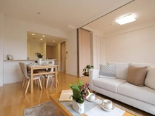 【東京都/立川市西砂町】ソルヴィエントメイツ西武立川 リビング・ダイニング：※家具・調度品は販売価格に含まれておりません