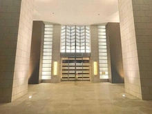 【東京都/北区滝野川】パークタワー滝野川 エントランス：夜間