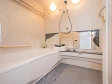 【兵庫県/神戸市東灘区住吉東町】ステイツ住吉川グレイスコート 浴室：1418サイズの浴室