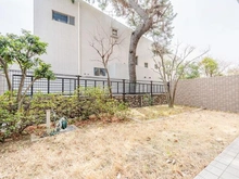 【兵庫県/神戸市東灘区住吉東町】ステイツ住吉川グレイスコート 専用庭：約29.47m2の専用庭付きです