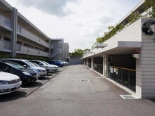 【兵庫県/西宮市高塚町】プラウド夙川 駐車場