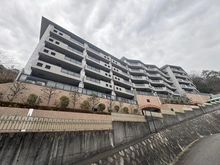 【兵庫県/芦屋市奥山】ロマネスク芦屋ガーデン 外観