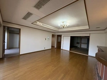 【兵庫県/芦屋市奥山】ロマネスク芦屋ガーデン リビング・ダイニング