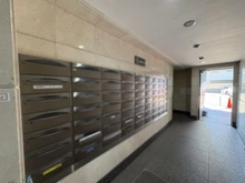 【兵庫県/神戸市東灘区本山南町】コスモシティ神戸本山 B棟 宅配BOX