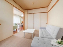 【兵庫県/神戸市東灘区住吉東町】ステイツ住吉川グレイスコート 和室：天袋も備わった収納付きの和室