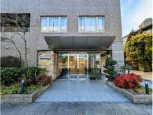 【兵庫県/神戸市東灘区住吉東町】ステイツ住吉川グレイスコート エントランス：オートロック付きのマンションです