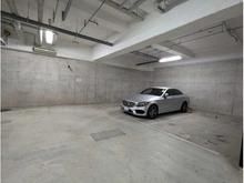 【兵庫県/神戸市東灘区住吉東町】ステイツ住吉川グレイスコート 駐車場：マンション地下にある雨風凌げる駐車場です