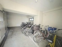 【兵庫県/神戸市東灘区住吉東町】ロイヤル住吉 駐輪場