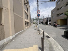 【兵庫県/神戸市東灘区森南町】セレーノ甲南山手 前面道路