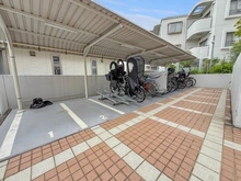 【兵庫県/神戸市東灘区御影山手】メープル御影山手セレヴィ 駐輪場