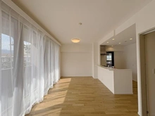 【兵庫県/西宮市下葭原町】ファミール西宮・夙川公園 リビング・ダイニング