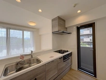 【兵庫県/西宮市下葭原町】ファミール西宮・夙川公園 キッチン