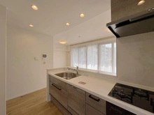 【兵庫県/西宮市下葭原町】ファミール西宮・夙川公園 キッチン