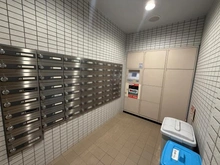 【兵庫県/神戸市灘区大石東町】アークレジデンス六甲道 メールBOX：奥：宅配BOX