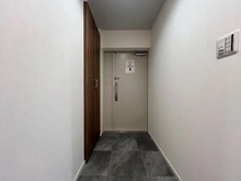 【兵庫県/神戸市東灘区向洋町中】RICイーストコート5番街 141号棟 玄関