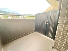 【兵庫県/神戸市東灘区御影郡家】グランステイツ御影 共用部：ポーチ有