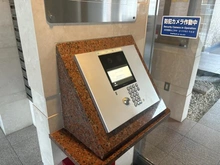 【兵庫県/神戸市灘区岩屋北町】リベール神戸灘壱番館 エントランス：オートロック