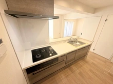 【兵庫県/西宮市南昭和町】グリッター西宮北口 キッチン