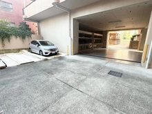 【兵庫県/西宮市南昭和町】グリッター西宮北口 駐車場