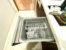 【兵庫県/西宮市苦楽園五番町】苦楽園アーバンライフ 1号棟 キッチン：食器洗い乾燥機