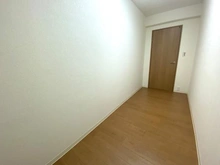 【兵庫県/西宮市苦楽園五番町】苦楽園アーバンライフ 1号棟 サービスルーム（納戸）